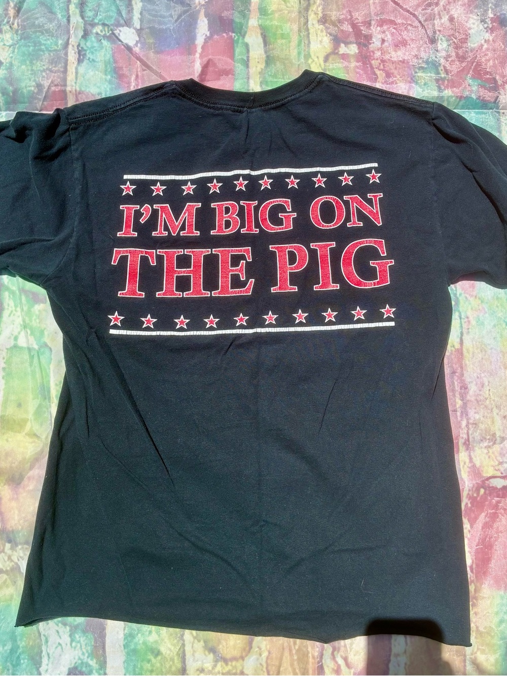 Black vintage Graphic Tee with White Cartoon Pig Design - Picture 4 of 5